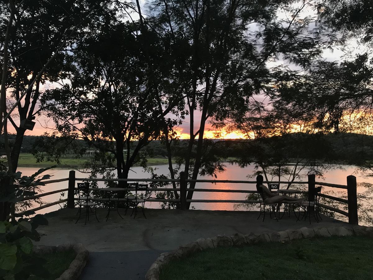 Appartamento Pontal do Lago Flat Caldas Novas Esterno foto